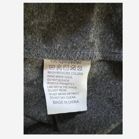 Three Black Cats Graphic Shirt Womens Size Large Long Sleeve Dark Gray 100% Poly - Picture 4 of 4